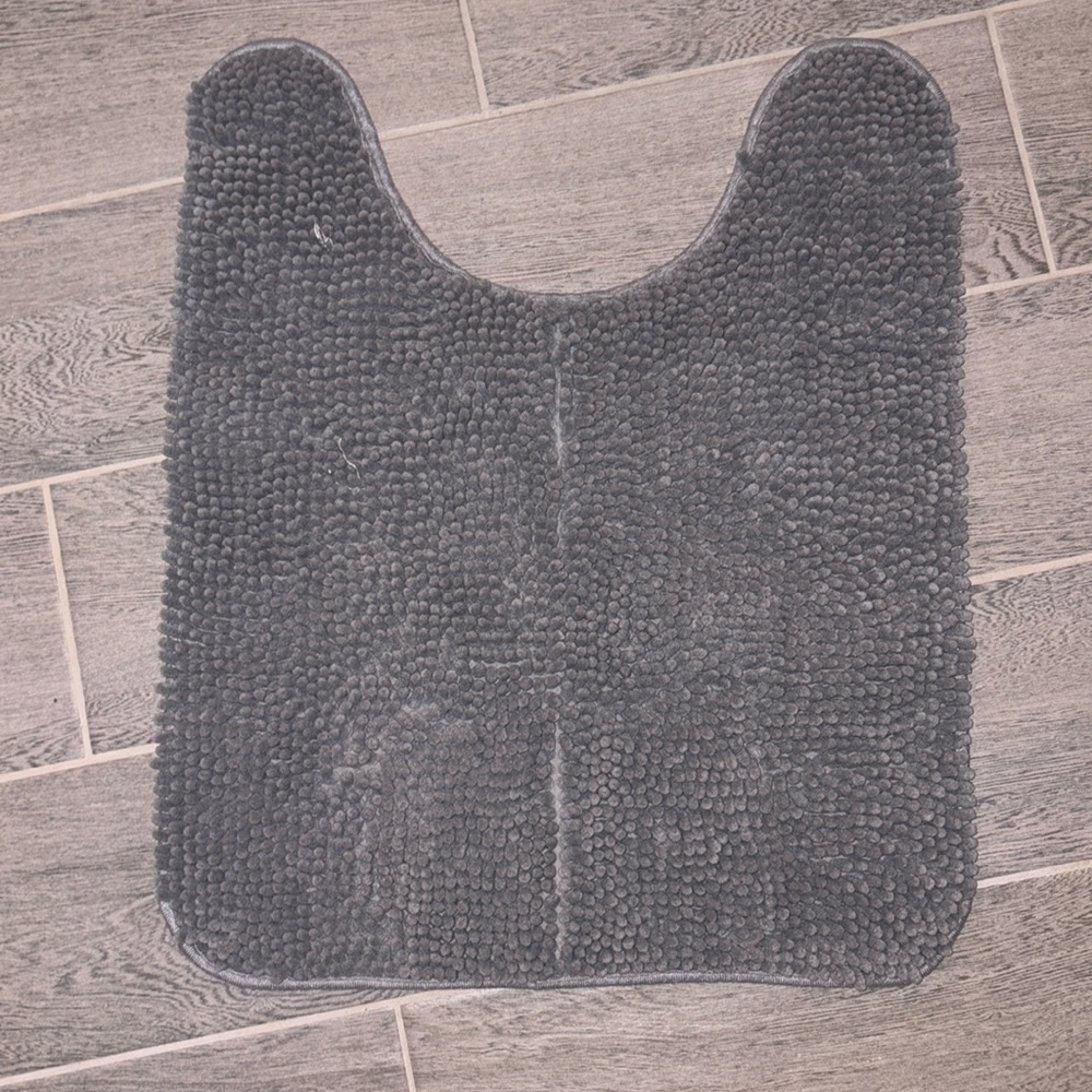 Grey bathroom chenille rug for commode or toilet new
